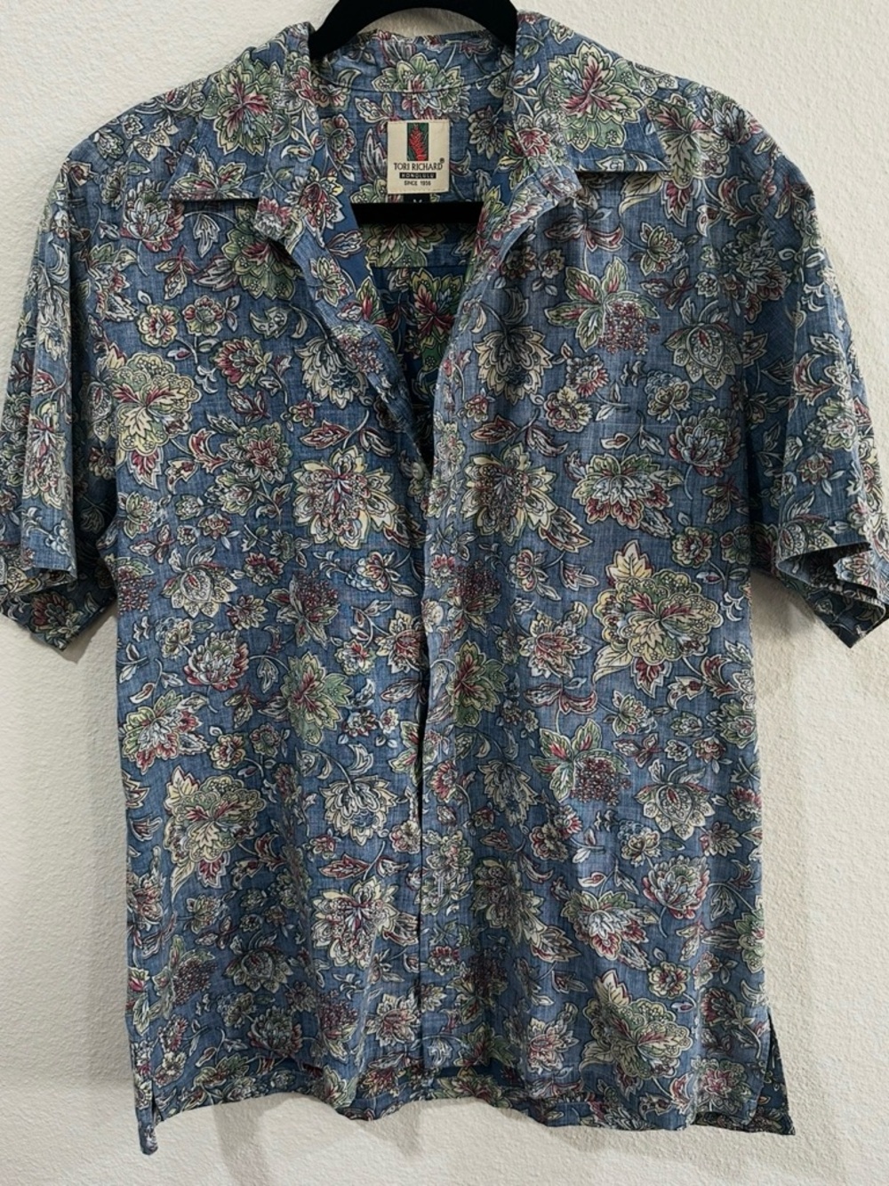 Tori Richard Blue Floral‎ Short-Sleeve Camp Shirt men’s medium